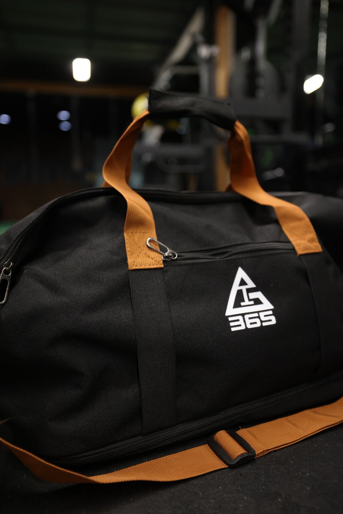 I GRIND DUFFLE BAGS BLACK