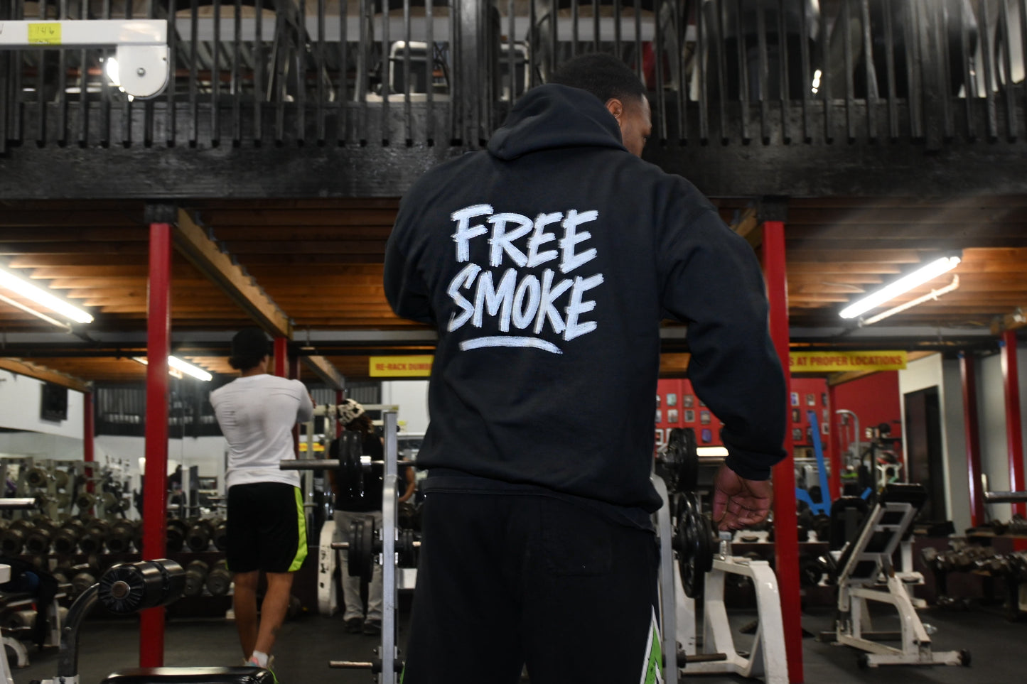 BLACK FREE SMOKE HOODIES